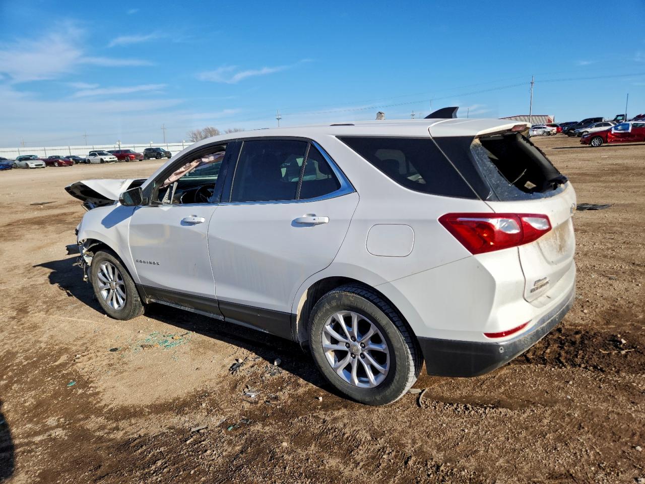 2018 CHEVROLET EQUINOX LT photo 2