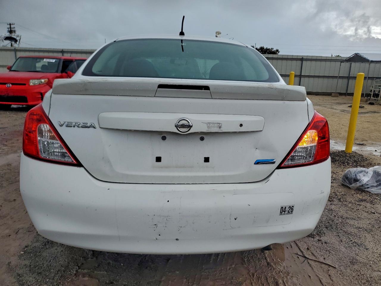 2014 NISSAN VERSA S photo 6
