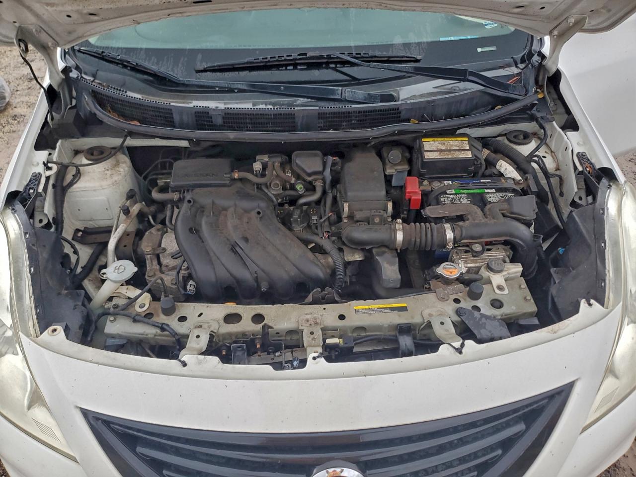 2014 NISSAN VERSA S photo 11