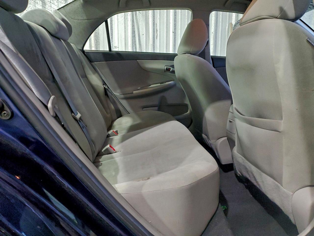 2013 TOYOTA COROLLA BASE photo 10