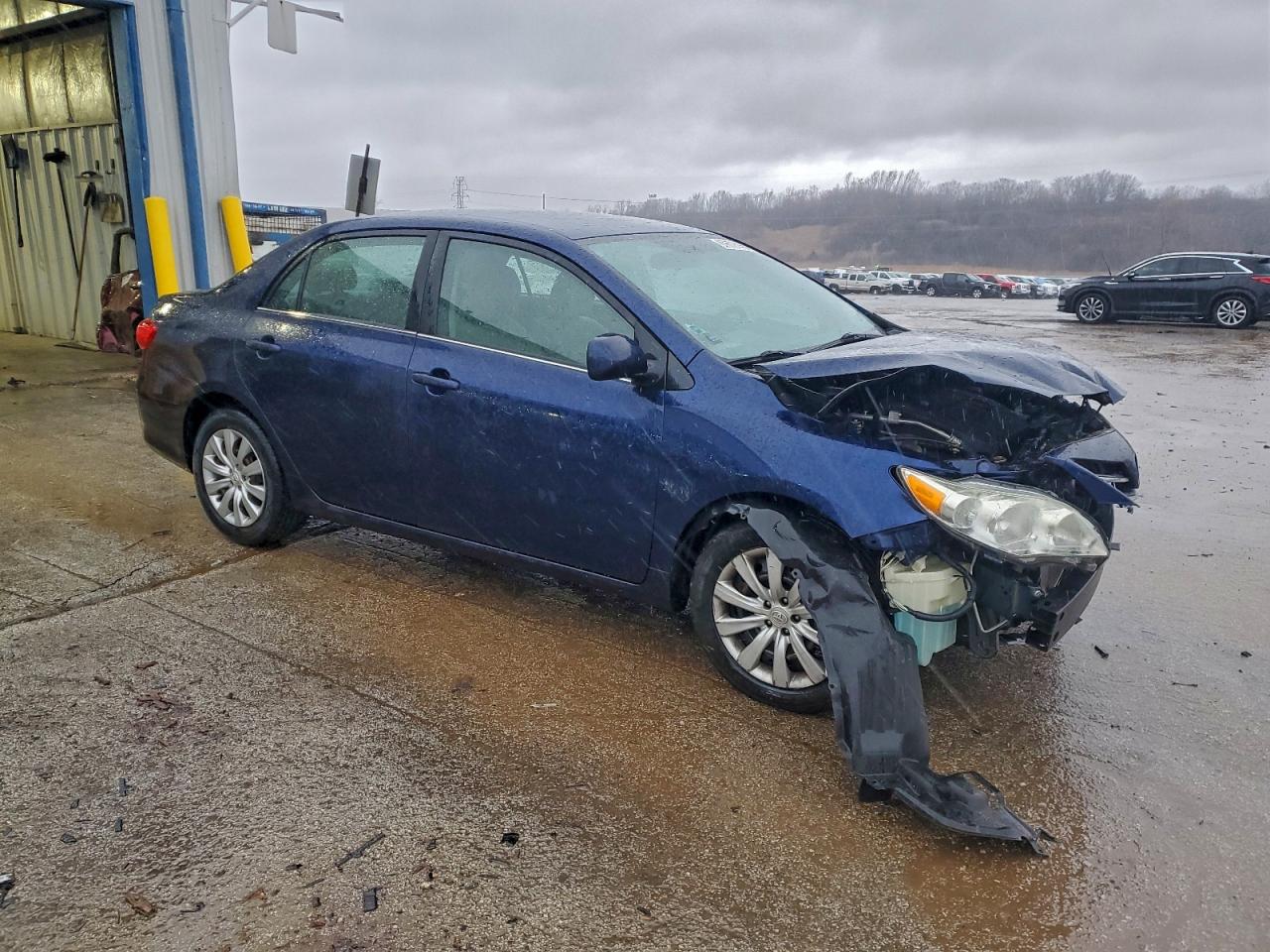 2013 TOYOTA COROLLA BASE photo 4