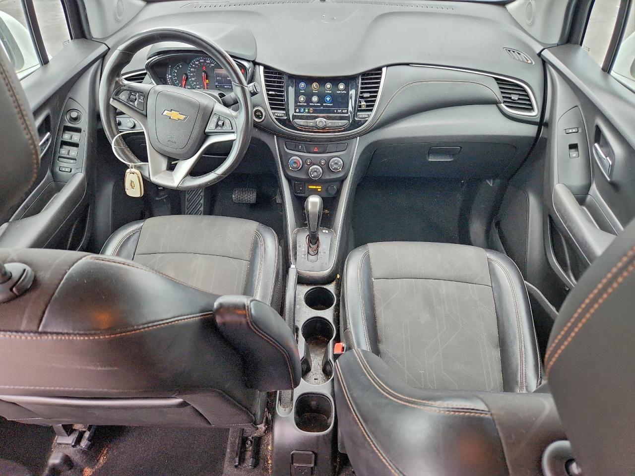 2018 CHEVROLET TRAX 1LT photo 8