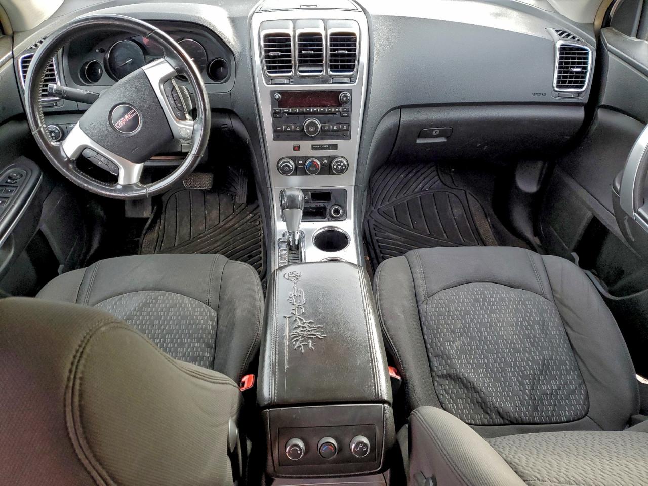 2009 GMC ACADIA SLE photo 8