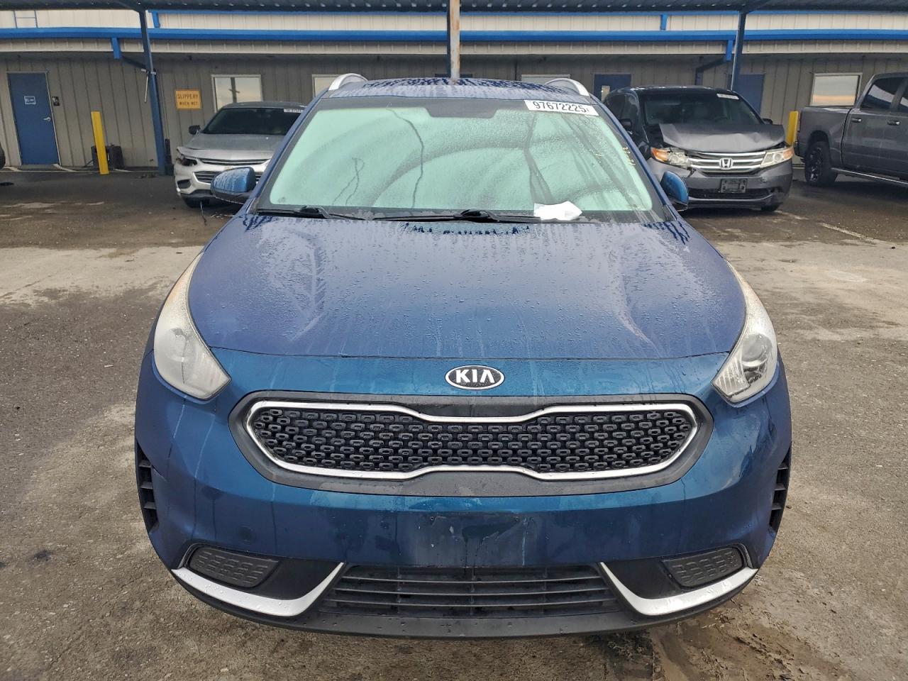 2017 KIA NIRO FE photo 5