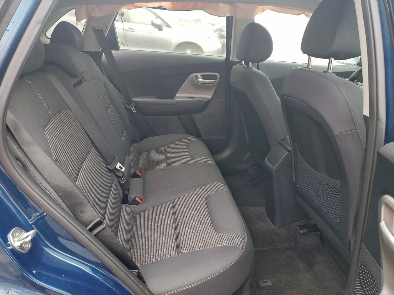 2017 KIA NIRO FE photo 10