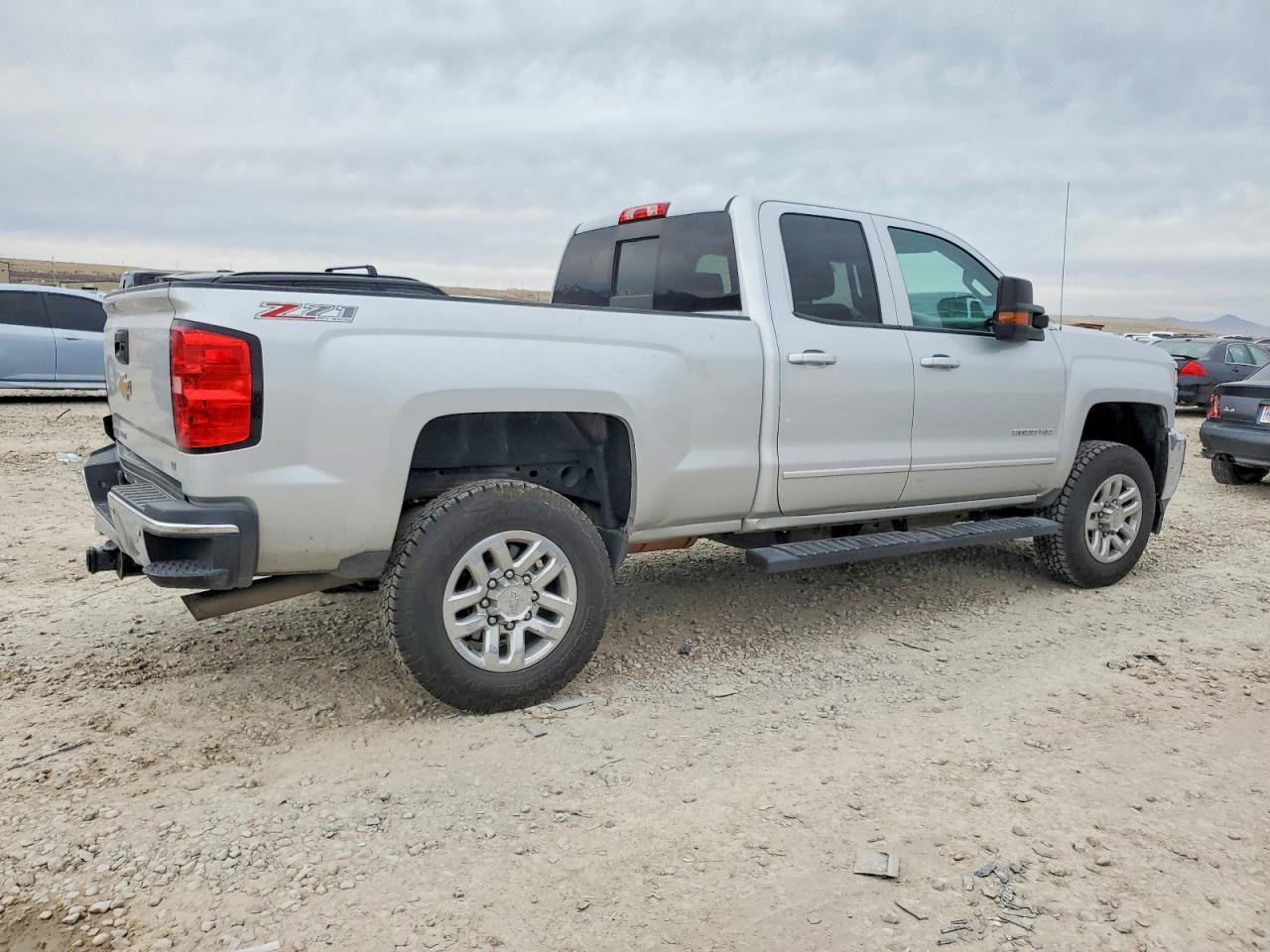 2015 CHEVROLET SILVERADO K2500 HEAVY DUTY LT photo 3