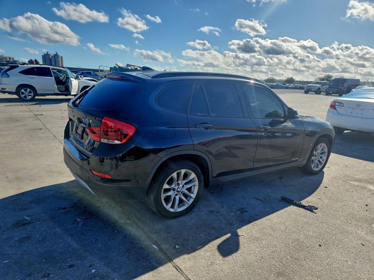 2015 BMW X1 XDRIVE28I photo 3