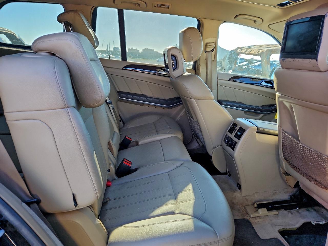 2014 MERCEDES-BENZ GL 450 4MATIC photo 11