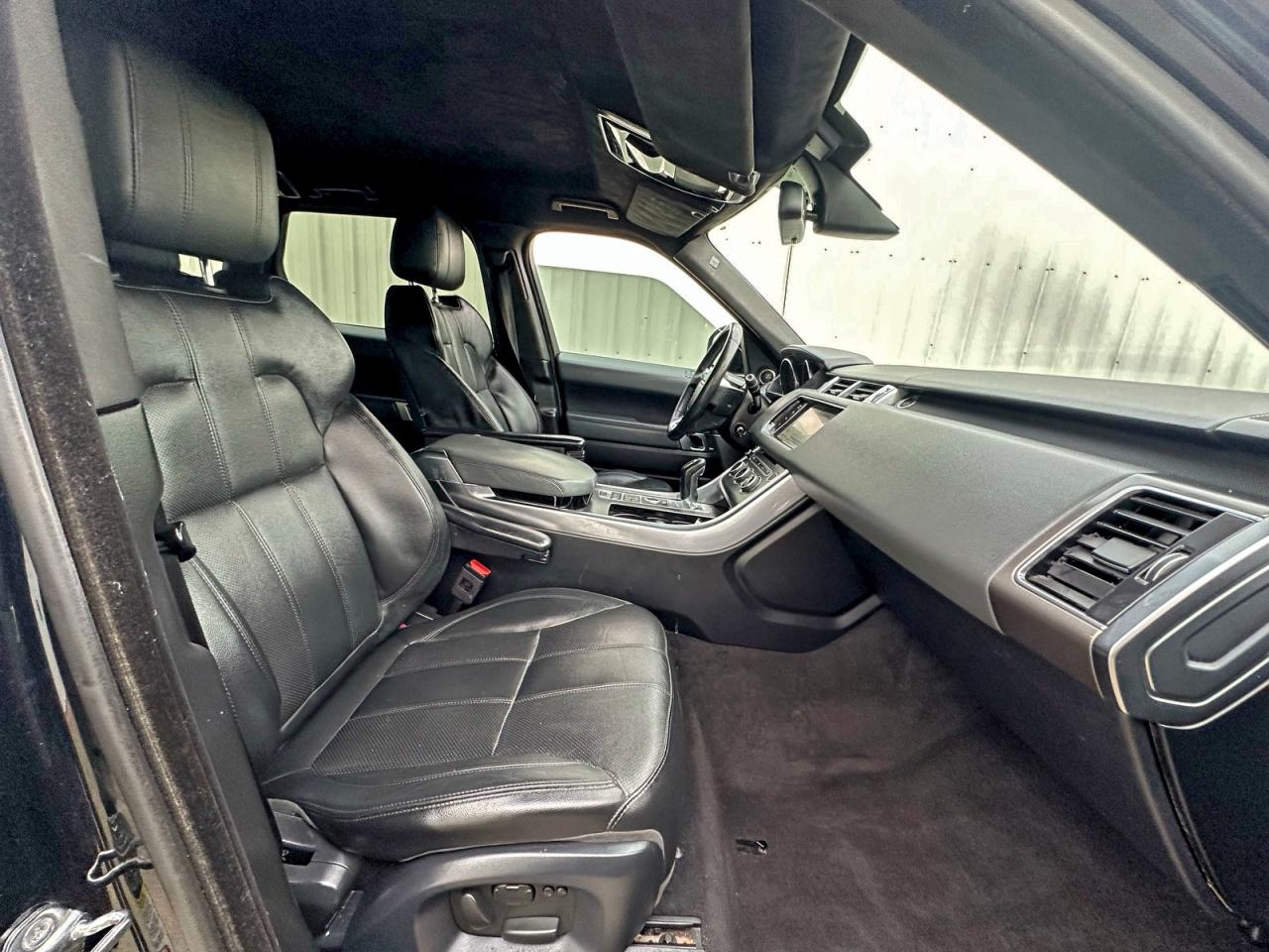2015 LAND ROVER RANGE ROVER SPORT SE photo 5