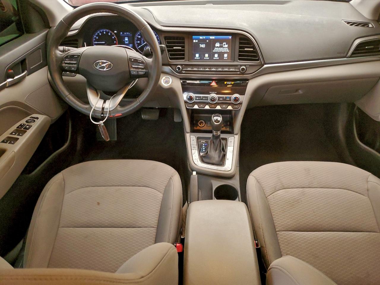 2020 HYUNDAI ELANTRA SEL photo 8