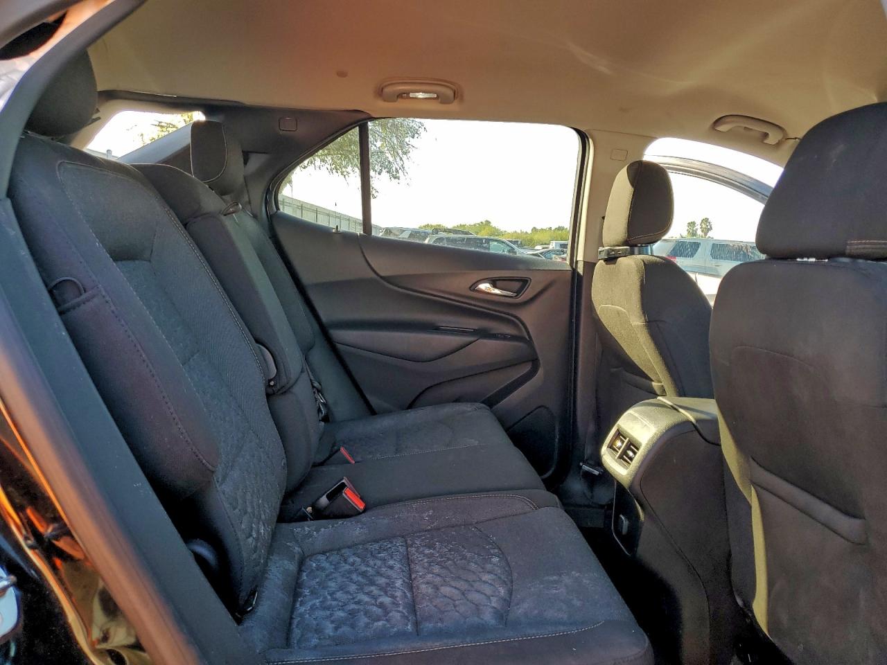 2018 CHEVROLET EQUINOX LT photo 10