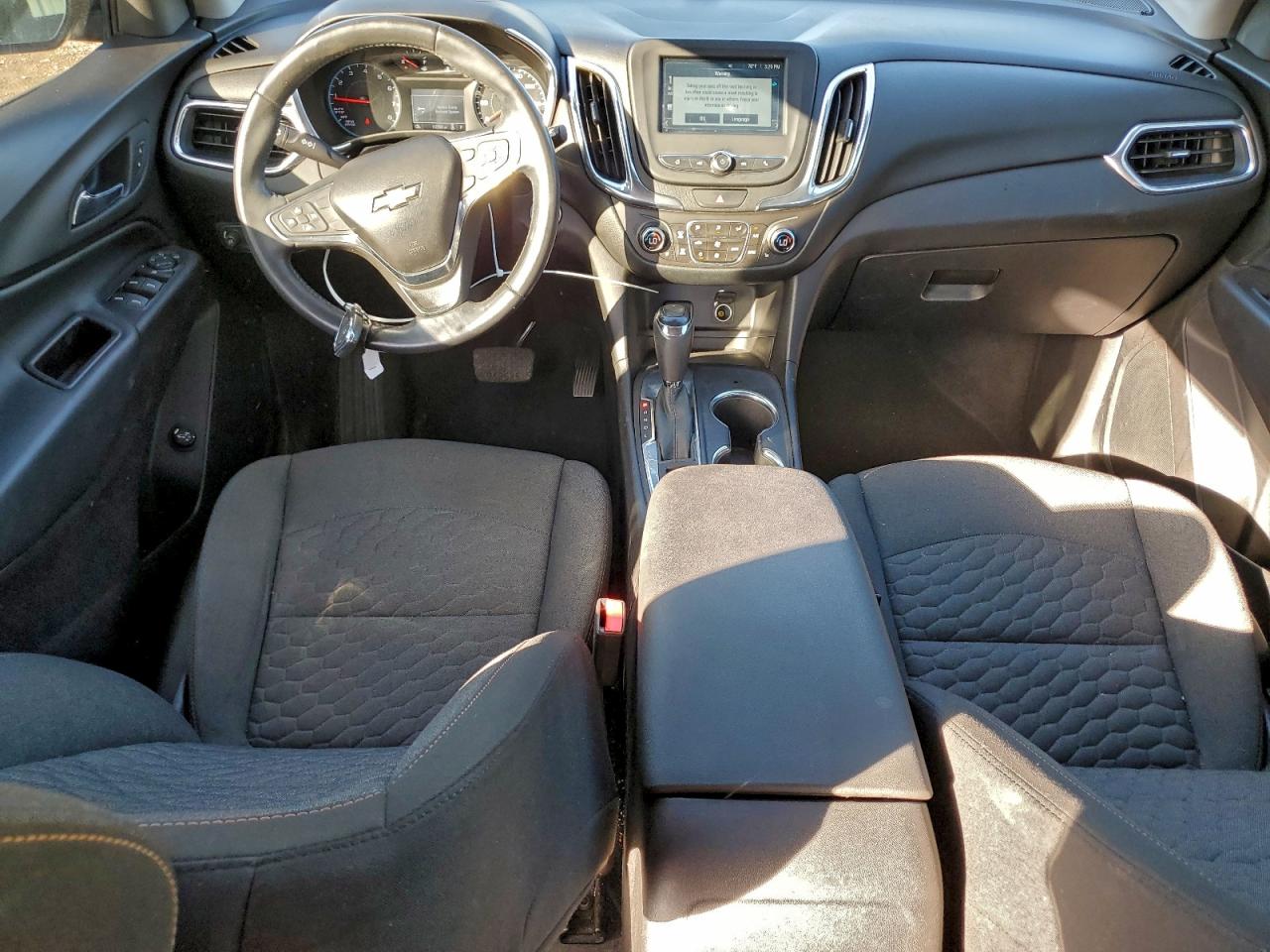 2018 CHEVROLET EQUINOX LT photo 8