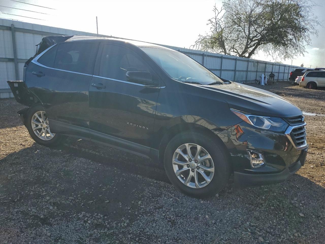 2018 CHEVROLET EQUINOX LT photo 4