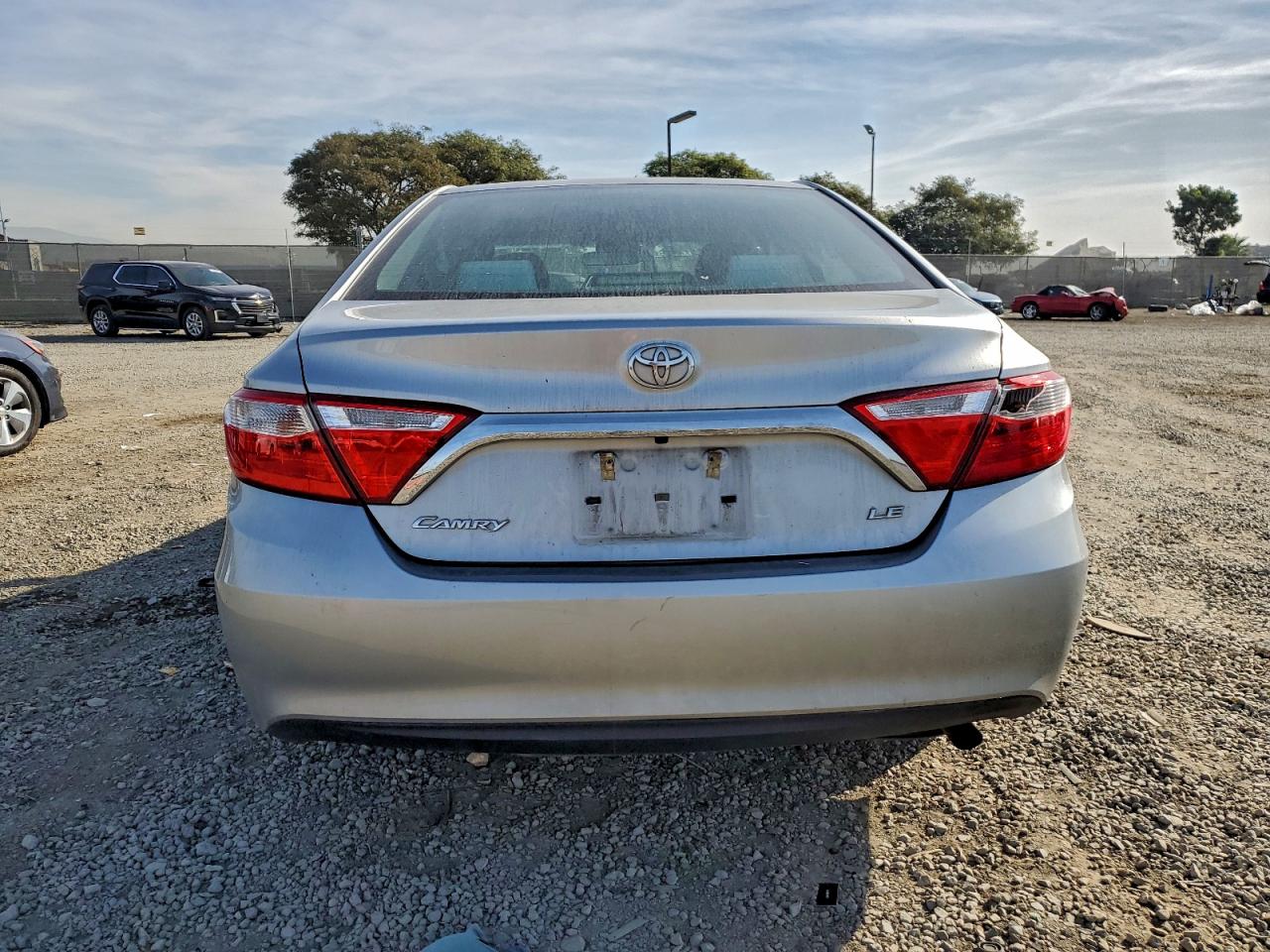 2017 TOYOTA CAMRY LE photo 6