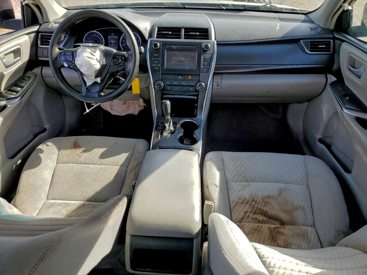 2017 TOYOTA CAMRY LE photo 8