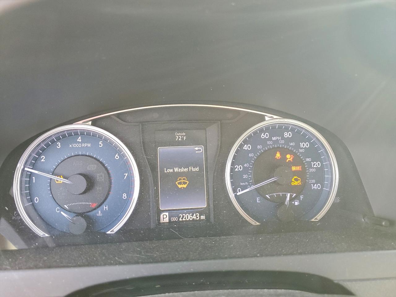 2017 TOYOTA CAMRY LE photo 9