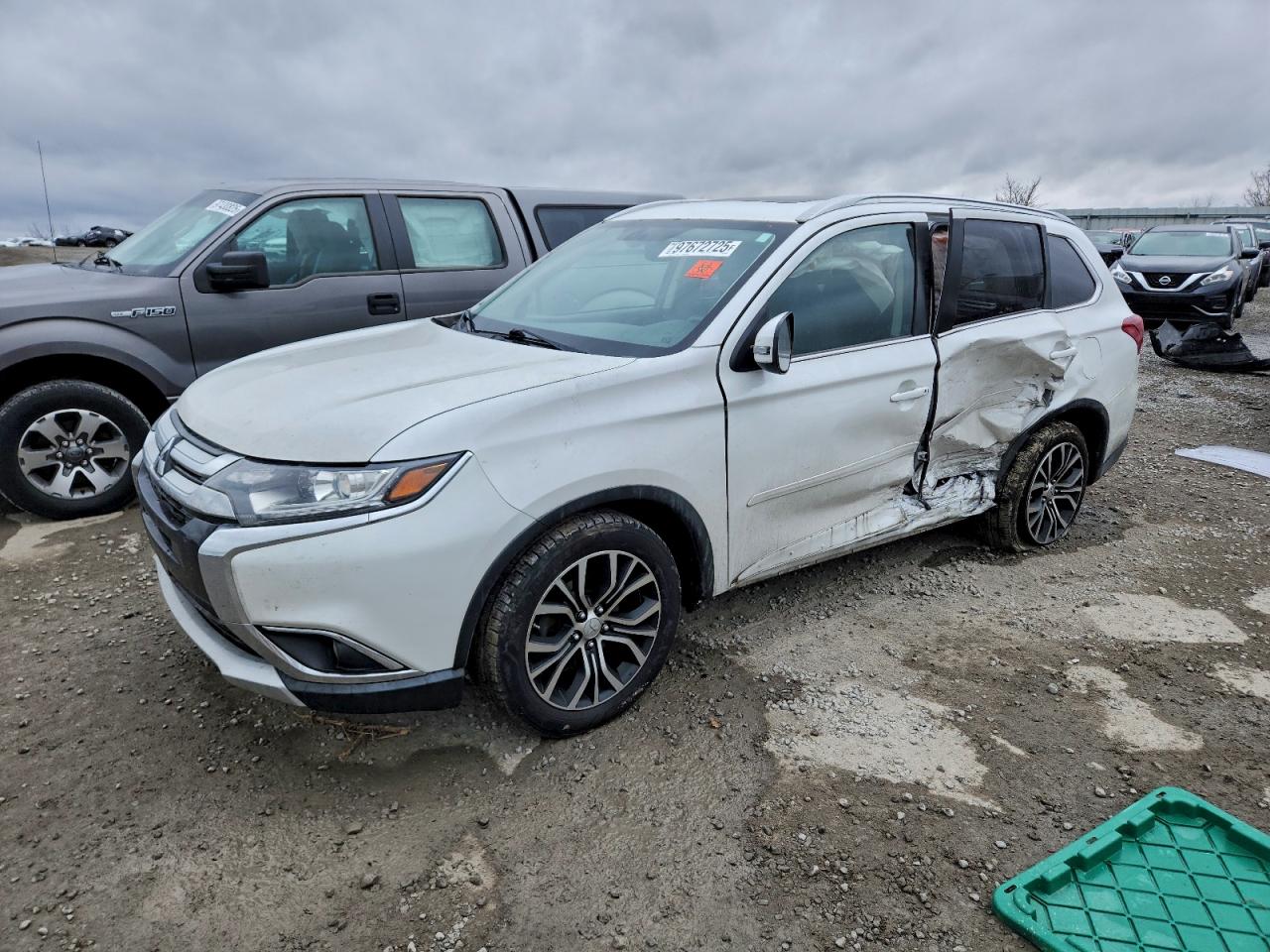2017 MITSUBISHI OUTLANDER