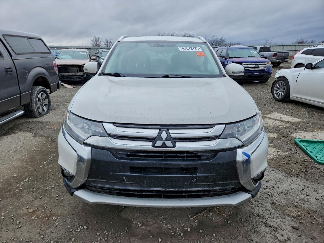 2017 MITSUBISHI OUTLANDER SE photo 5