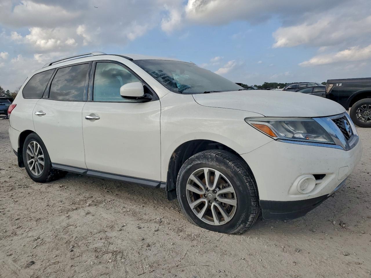 2013 NISSAN PATHFINDER S photo 4