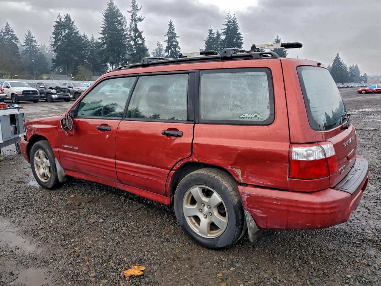 2002 SUBARU FORESTER S photo 2