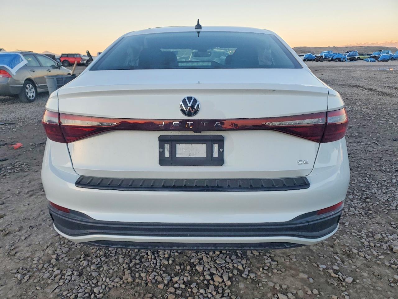 2025 VOLKSWAGEN JETTA SE photo 6