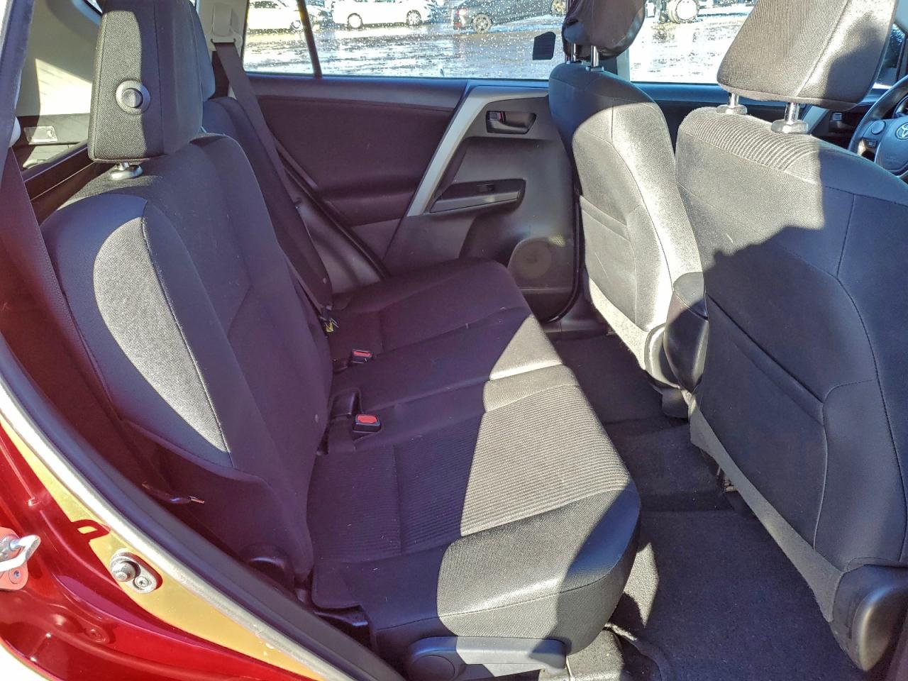 2016 TOYOTA RAV4 LE photo 11