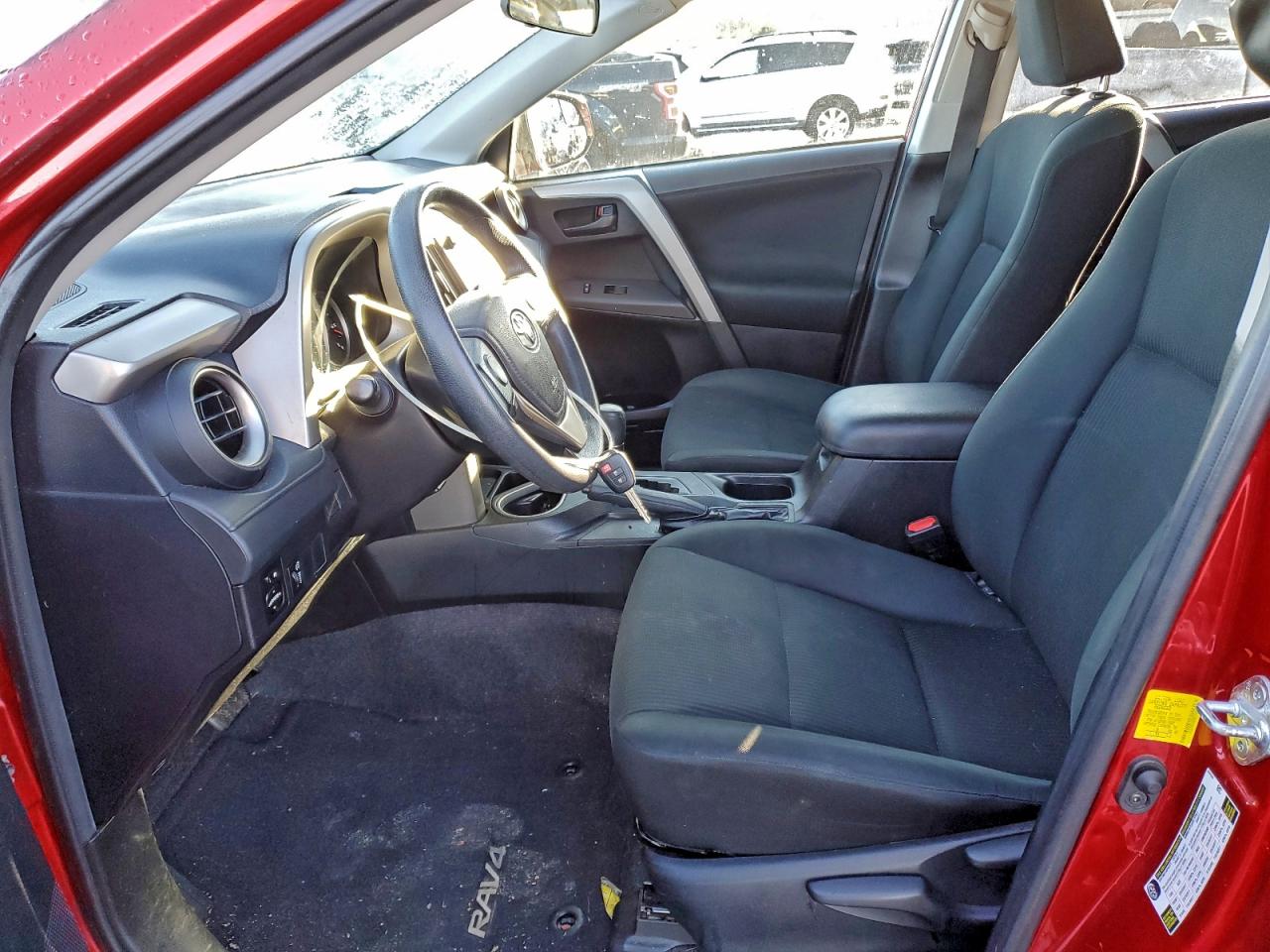 2016 TOYOTA RAV4 LE photo 7
