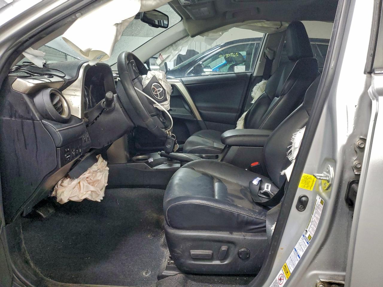 2015 TOYOTA RAV4 LIMITED photo 7