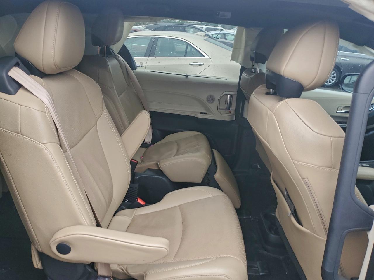 2021 TOYOTA SIENNA LIMITED photo 11
