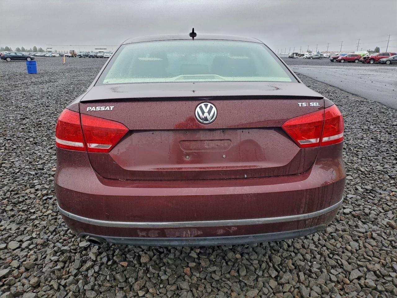 2014 VOLKSWAGEN PASSAT SEL photo 6