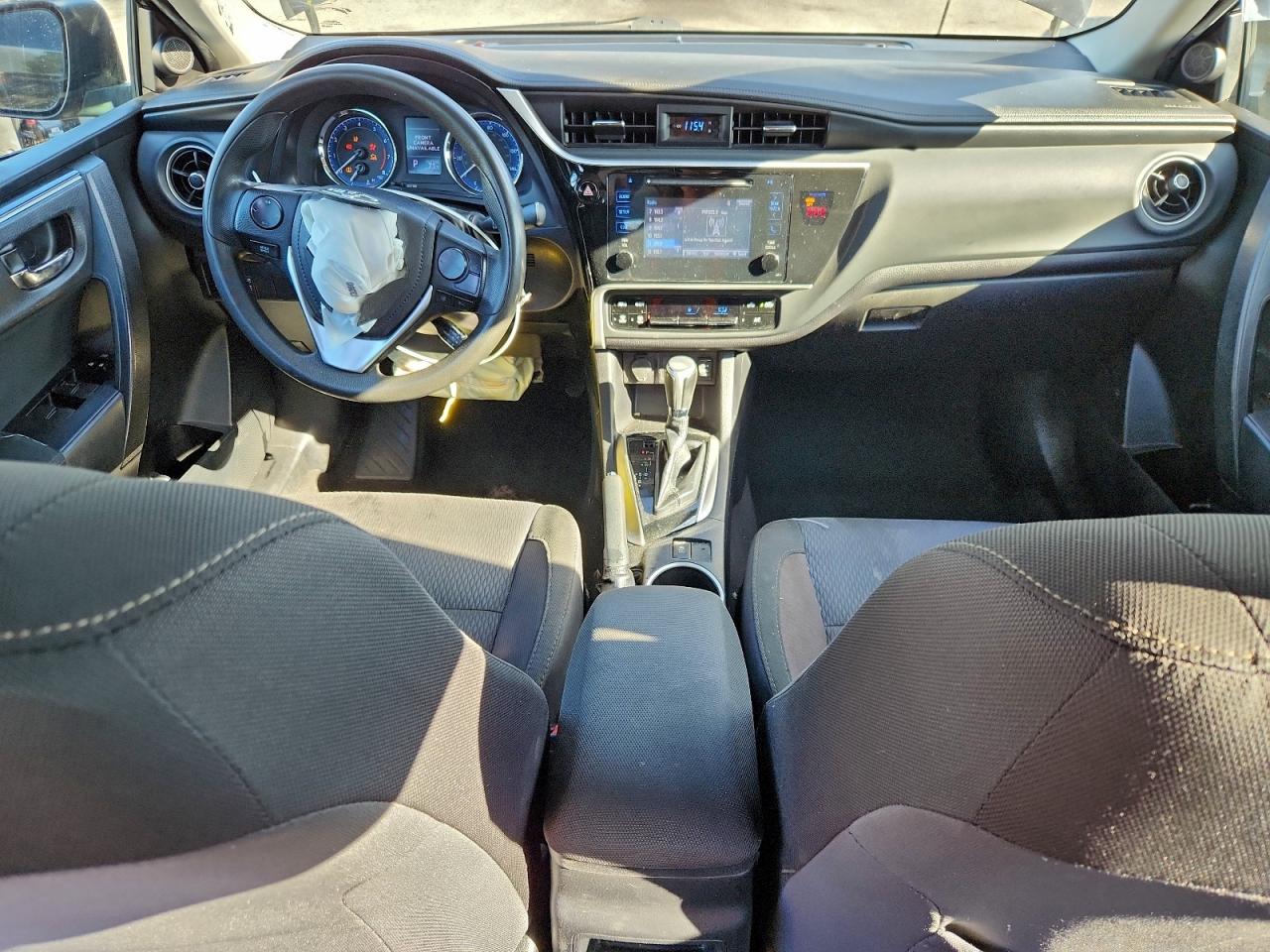 2019 TOYOTA COROLLA L photo 15