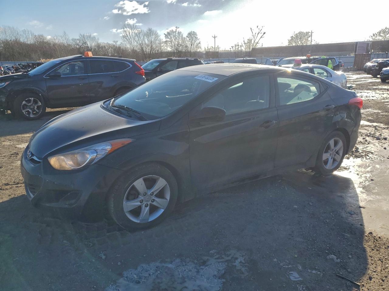 2013 HYUNDAI ELANTRA