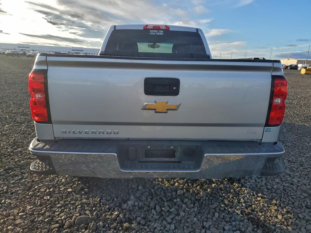 2018 CHEVROLET SILVERADO K1500 photo 6