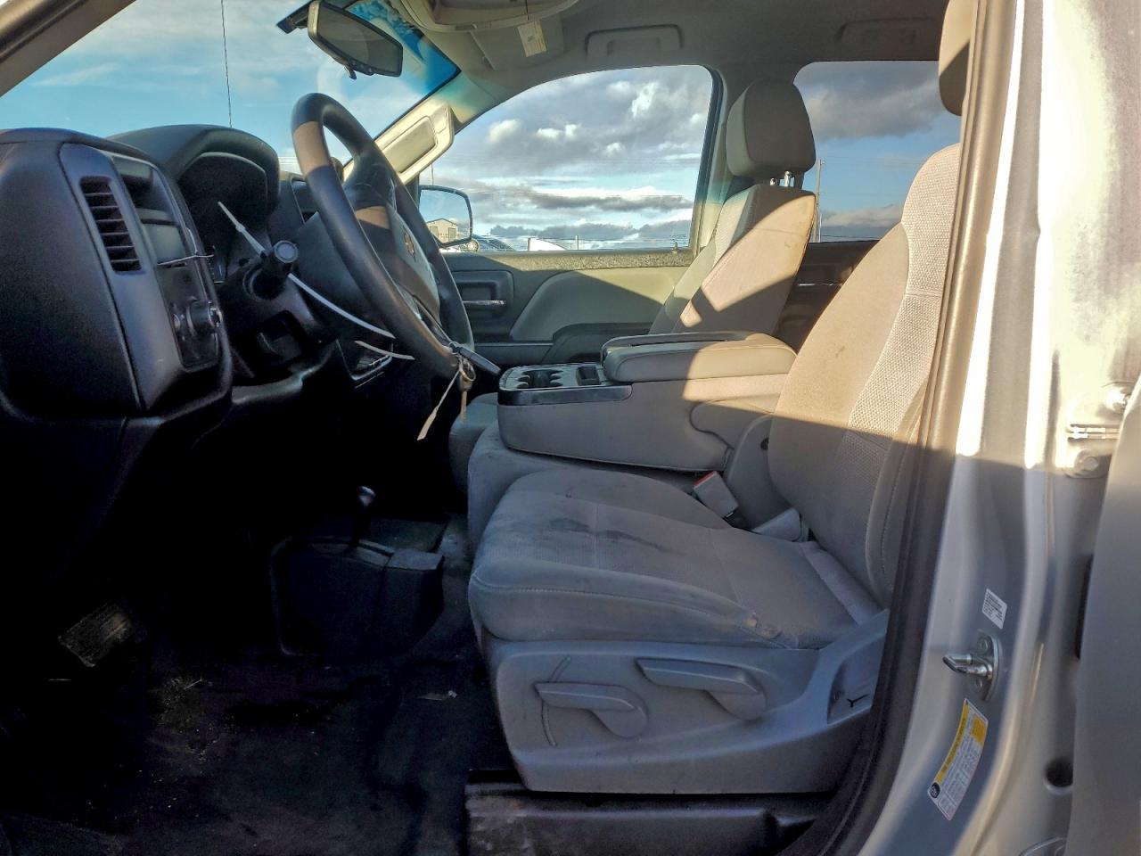 2018 CHEVROLET SILVERADO K1500 photo 7