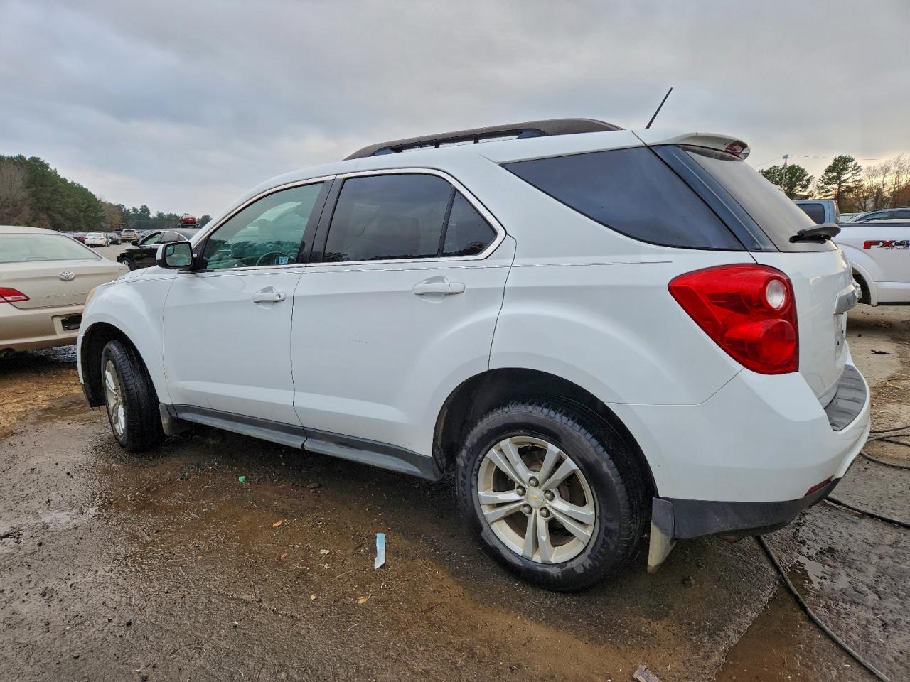 2014 CHEVROLET EQUINOX LT photo 2