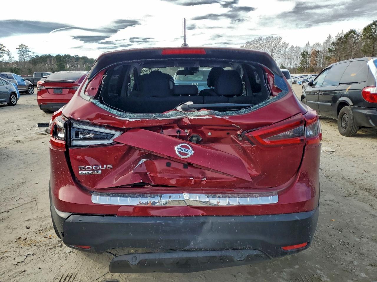 2020 NISSAN ROGUE SPORT S photo 6