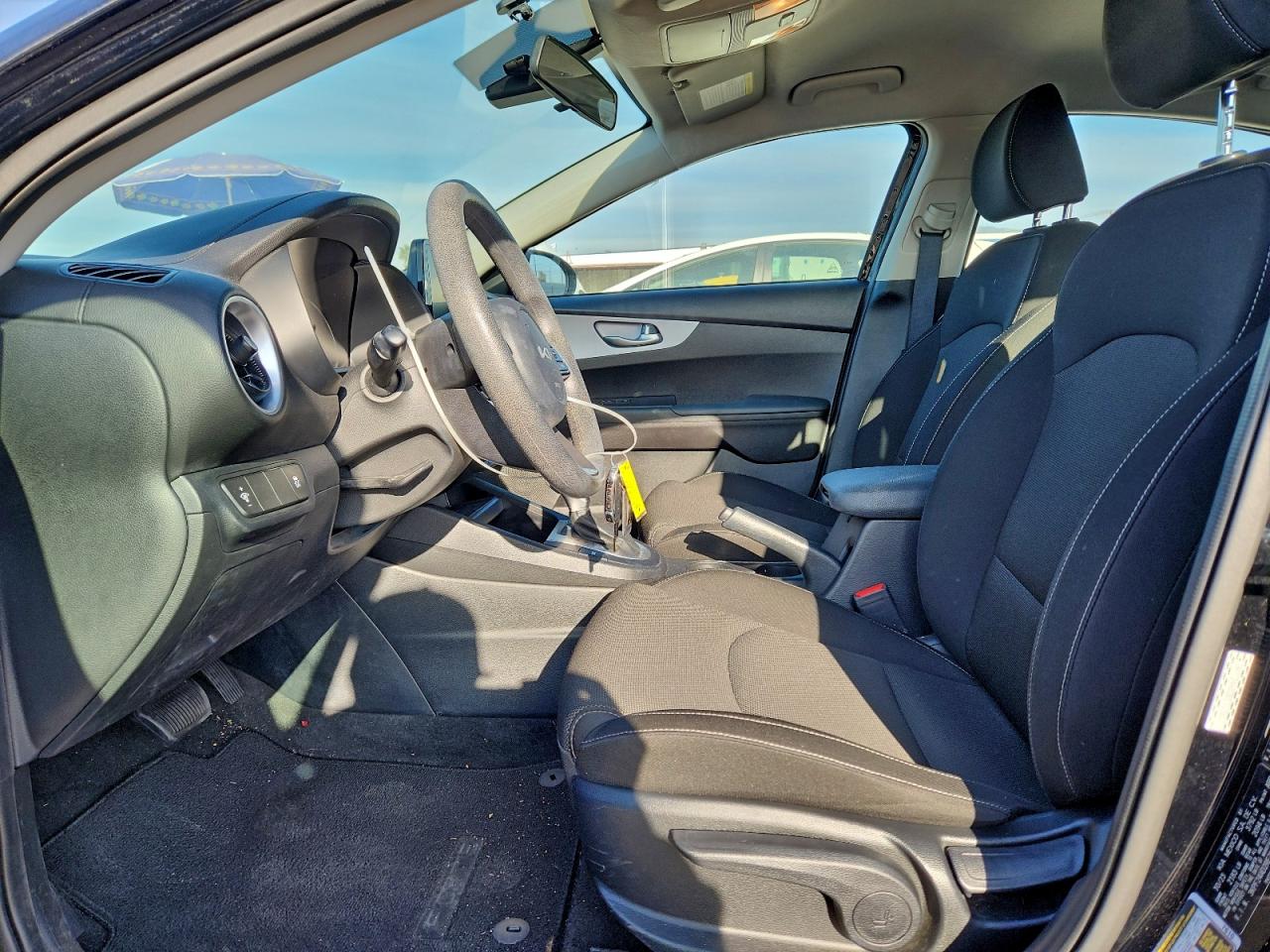 2024 KIA FORTE LX photo 13
