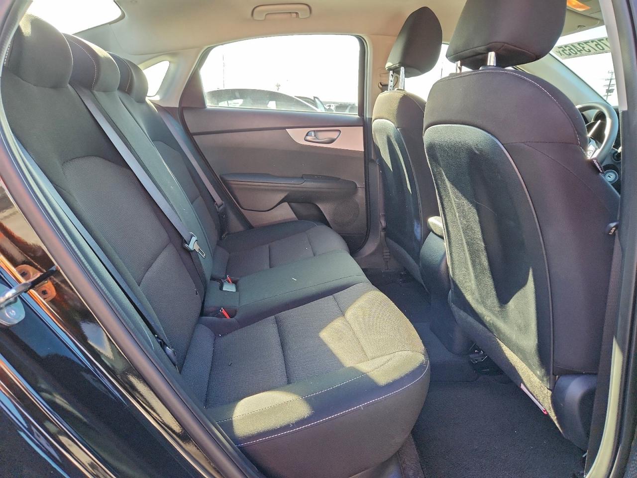 2024 KIA FORTE LX photo 19