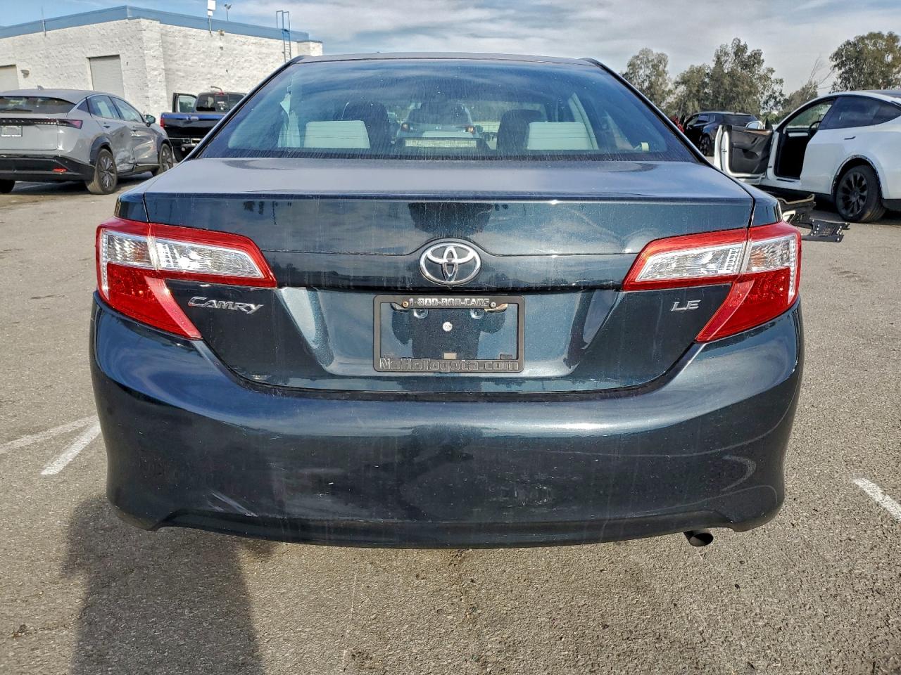 2012 TOYOTA CAMRY BASE photo 6