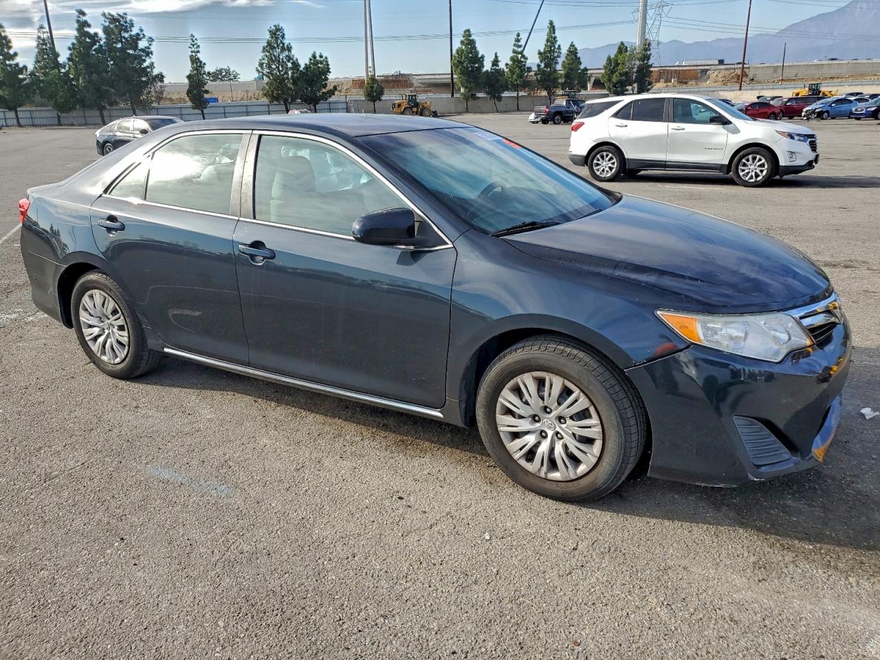 2012 TOYOTA CAMRY BASE photo 4