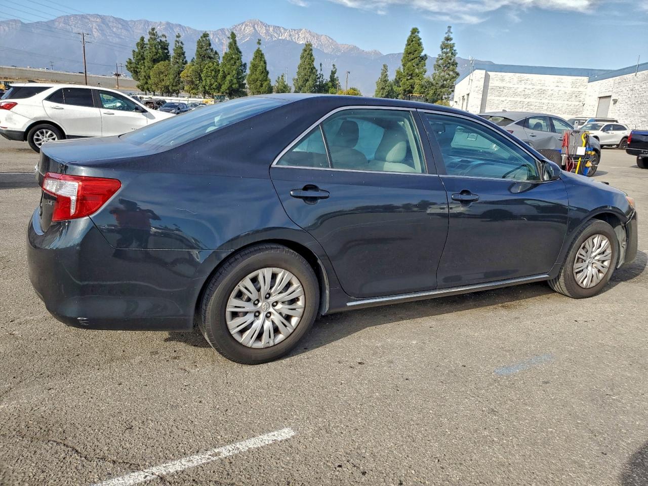 2012 TOYOTA CAMRY BASE photo 3