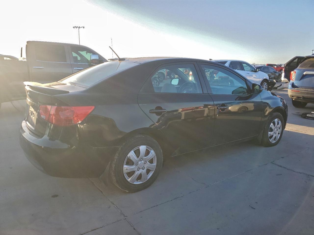 2012 KIA FORTE LX photo 3