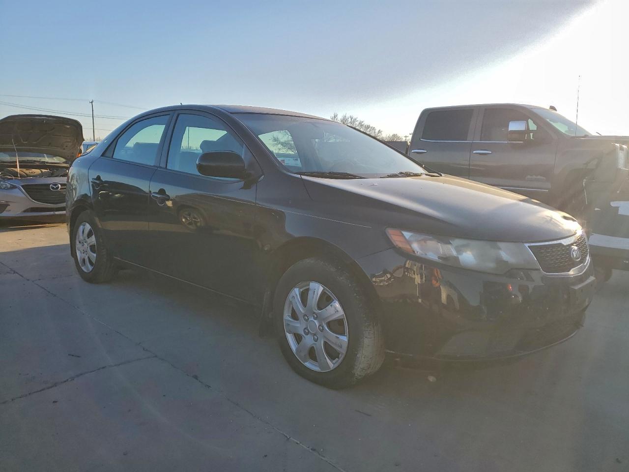 2012 KIA FORTE LX photo 4