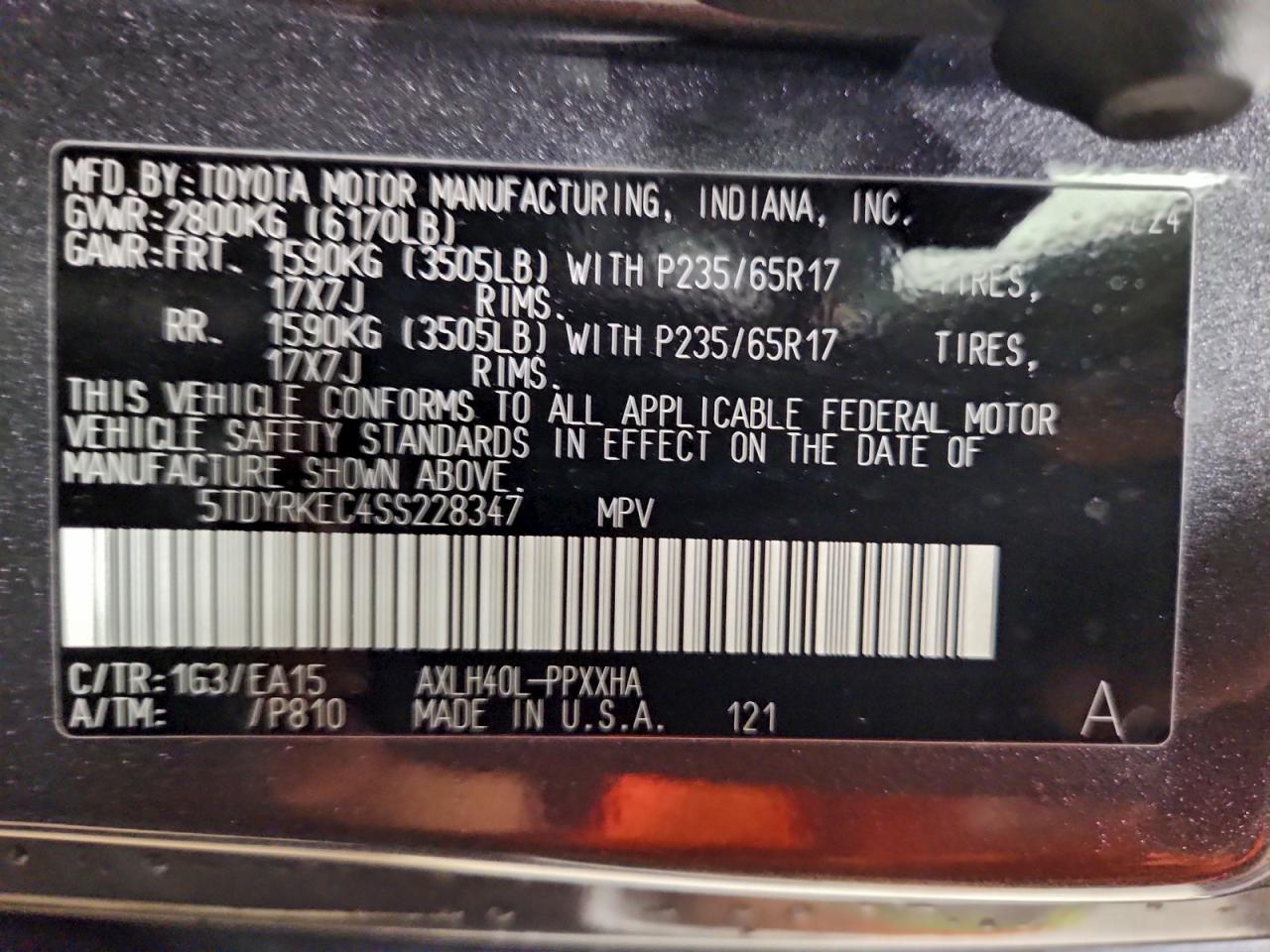 2025 TOYOTA SIENNA XLE photo 13