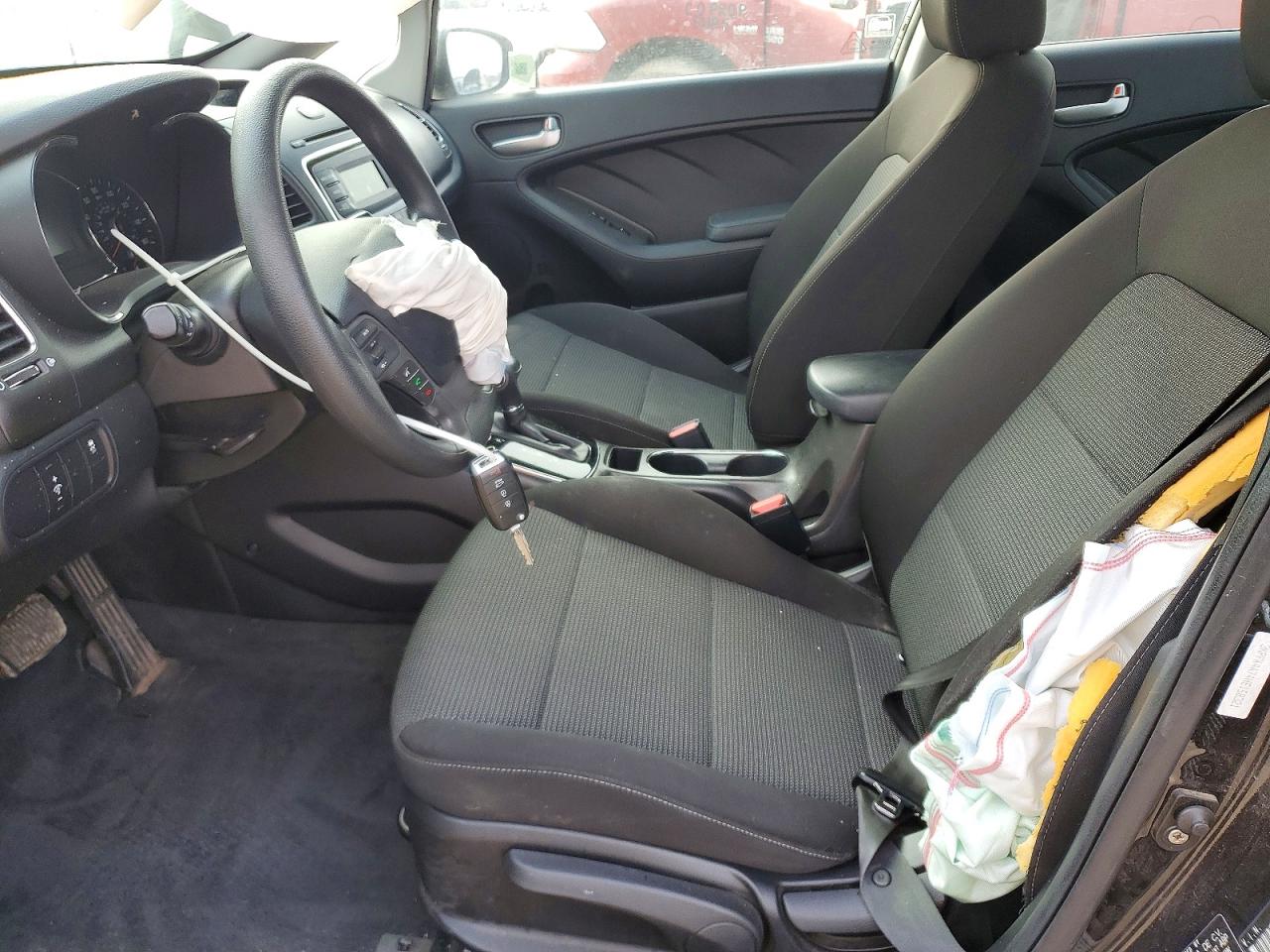 2017 KIA FORTE LX photo 7