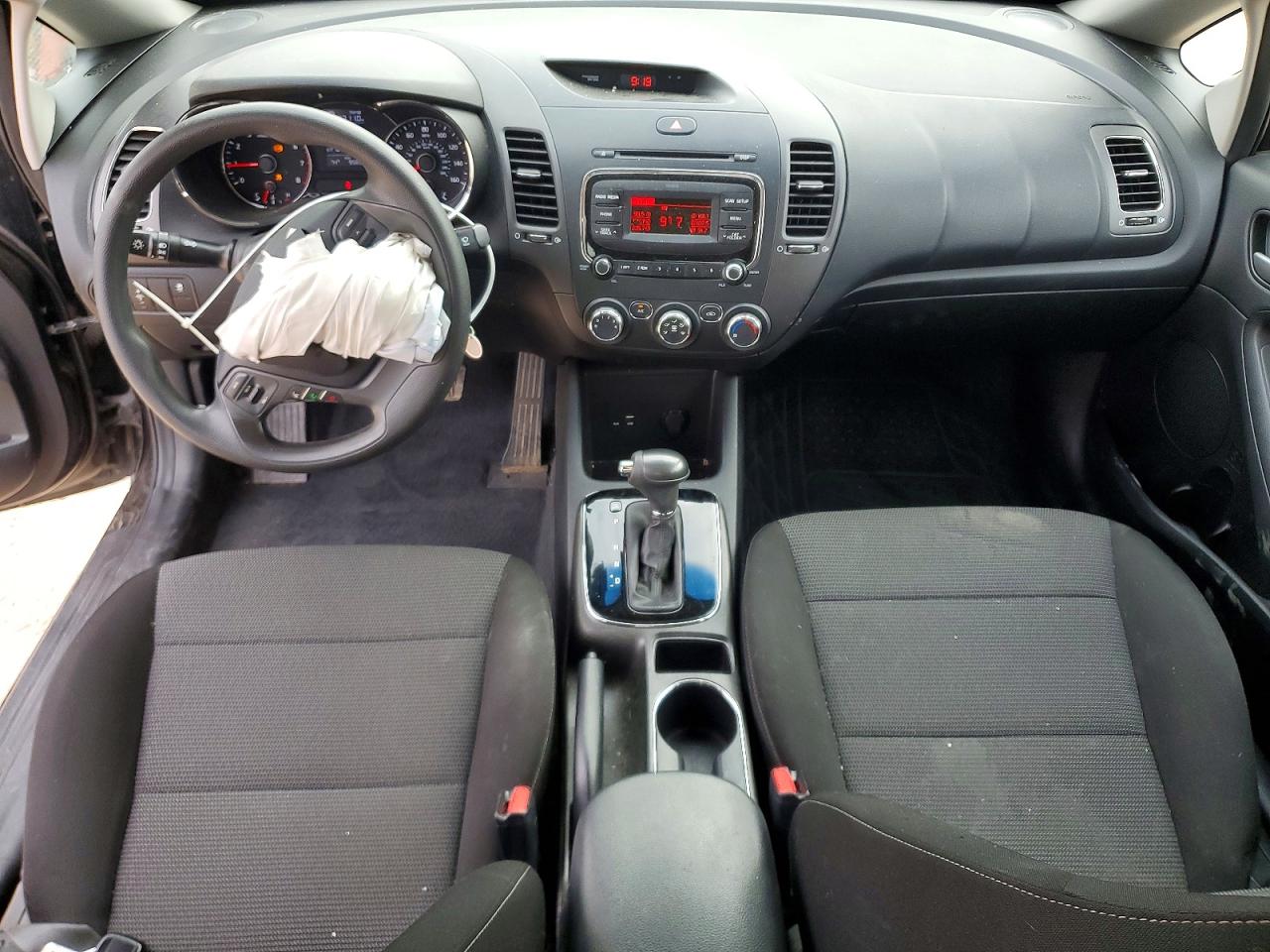 2017 KIA FORTE LX photo 8