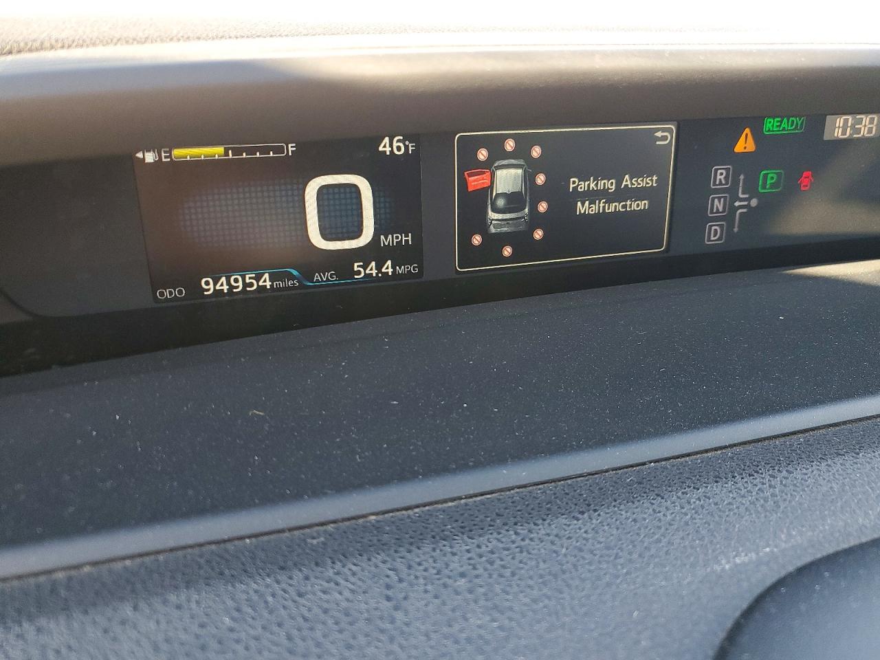 2018 TOYOTA PRIUS photo 9