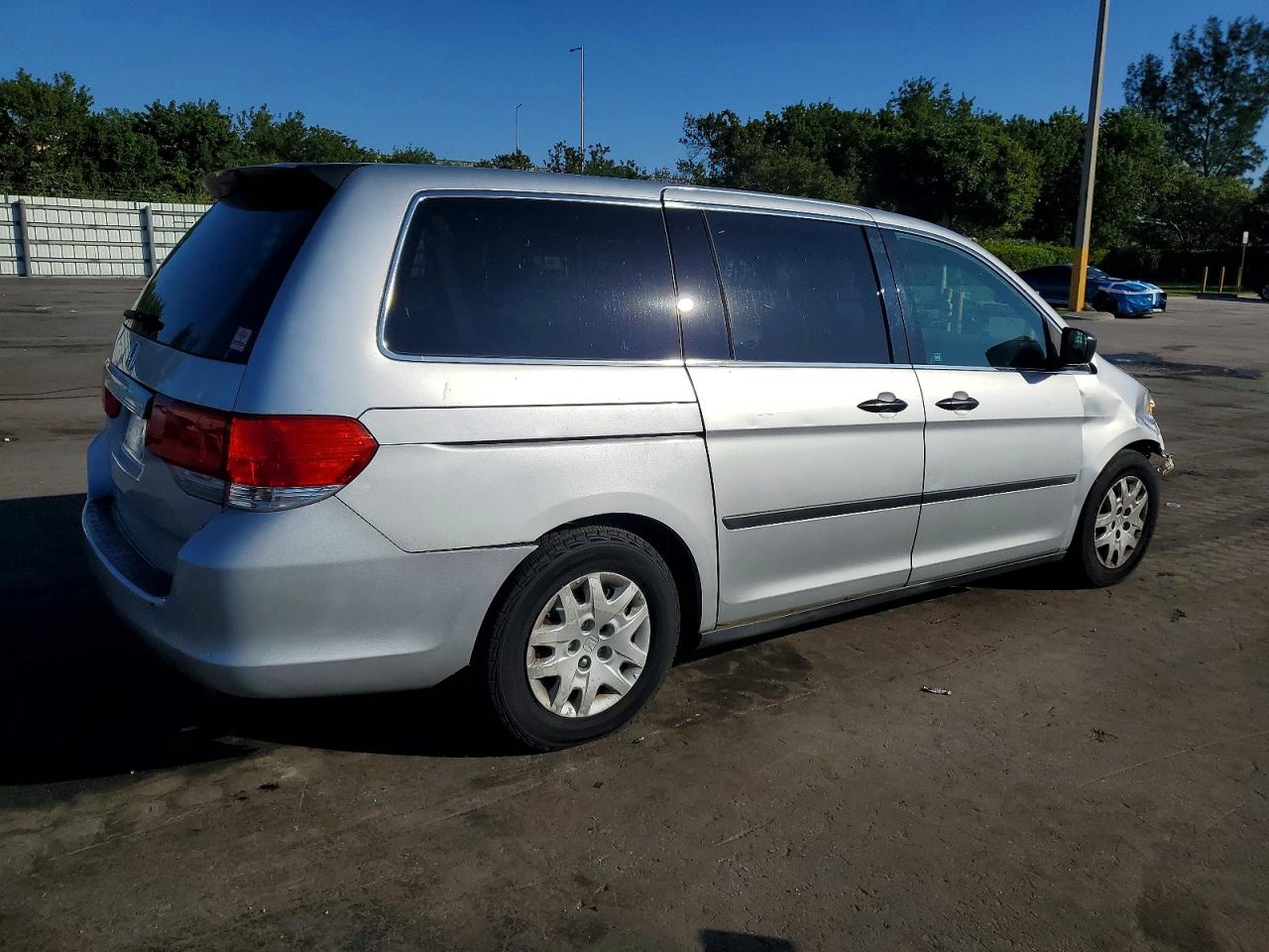 2010 HONDA ODYSSEY LX photo 7