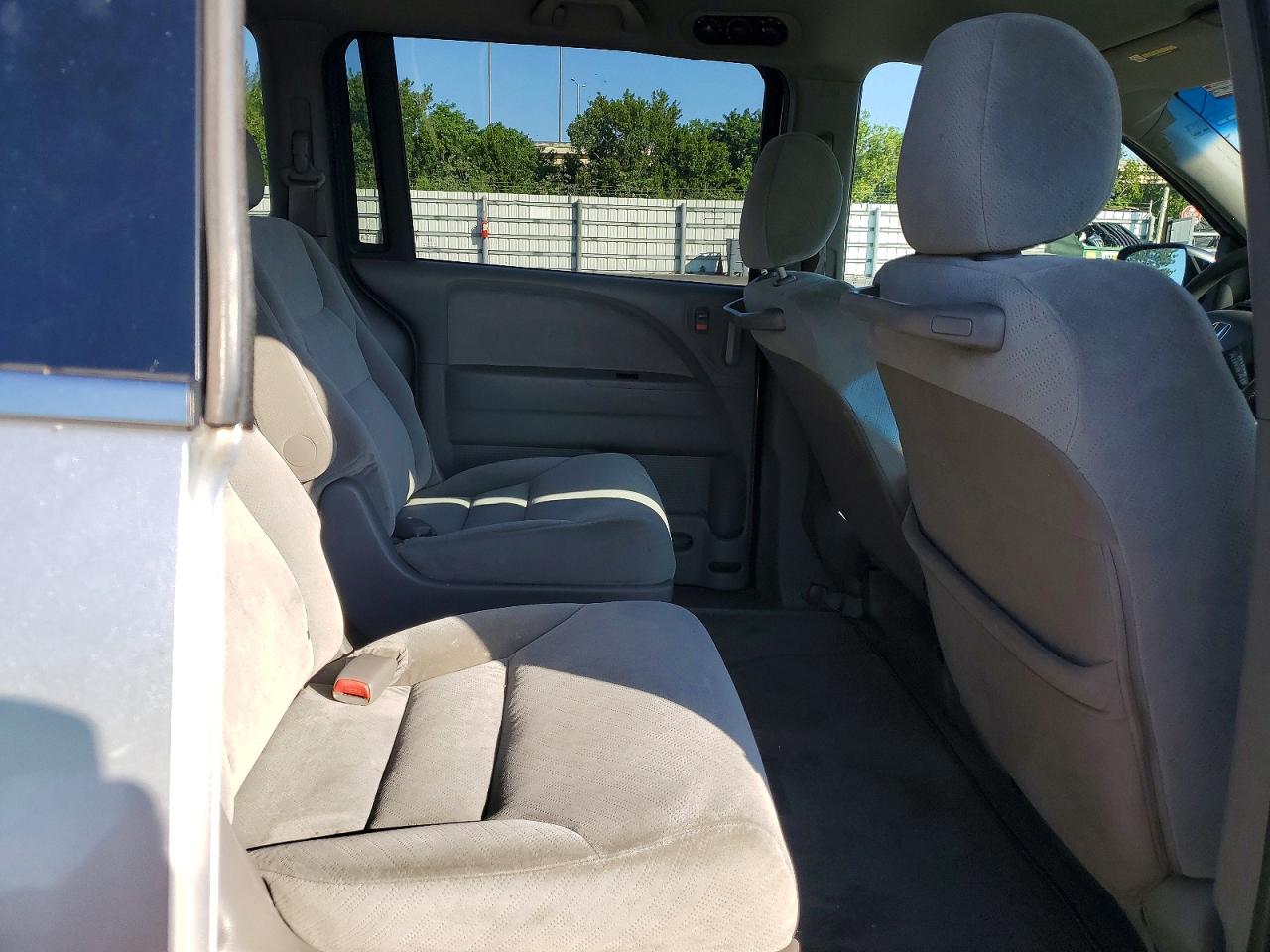 2010 HONDA ODYSSEY LX photo 31