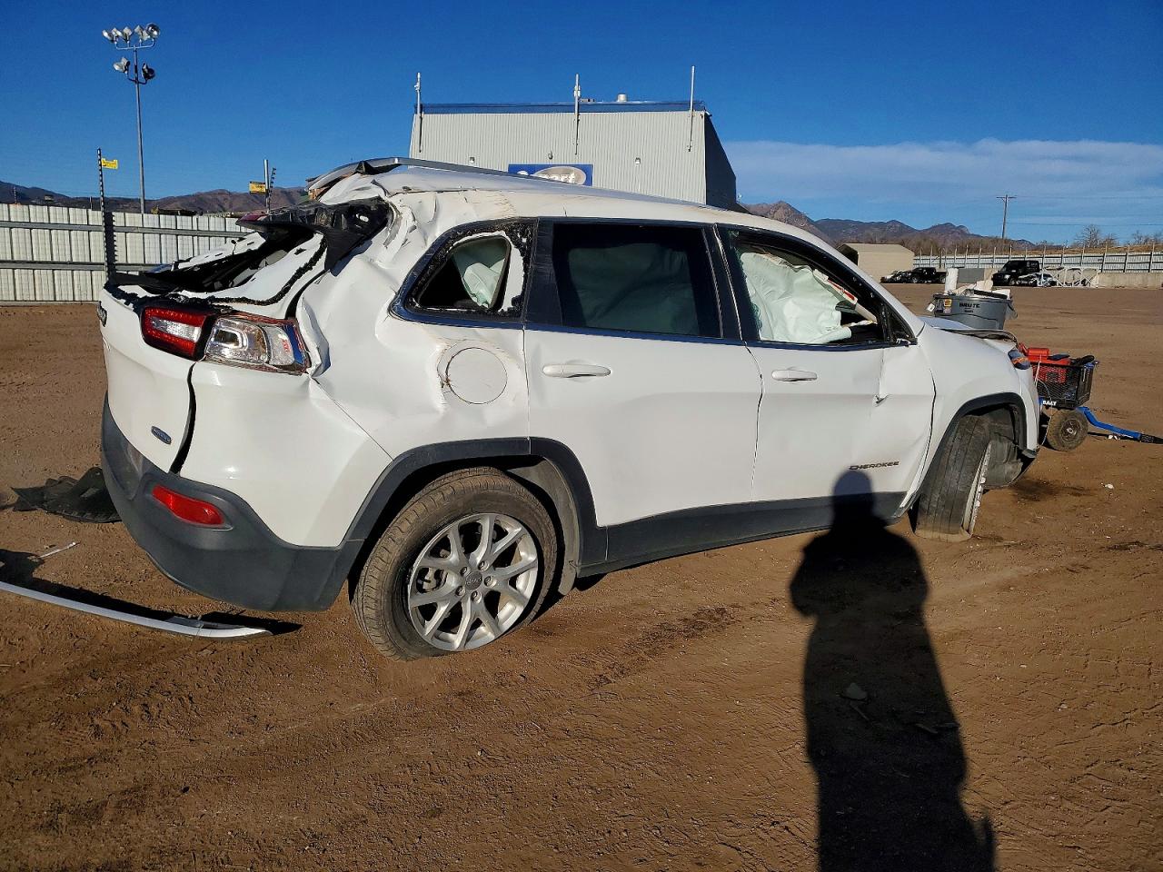 2018 JEEP CHEROKEE LATITUDE photo 3